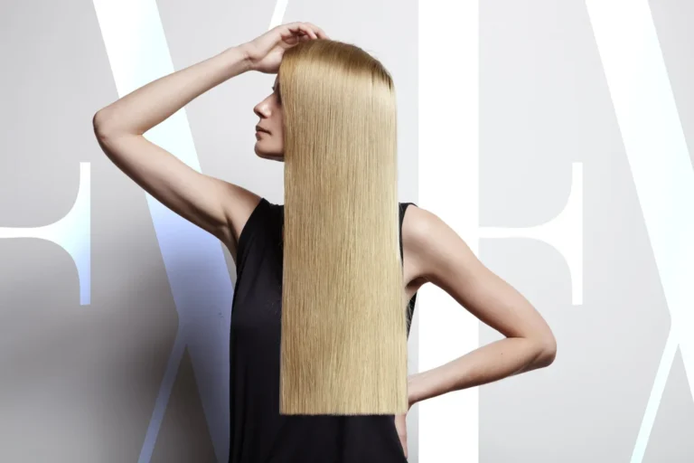 blond-woman-showing-ideal-hair